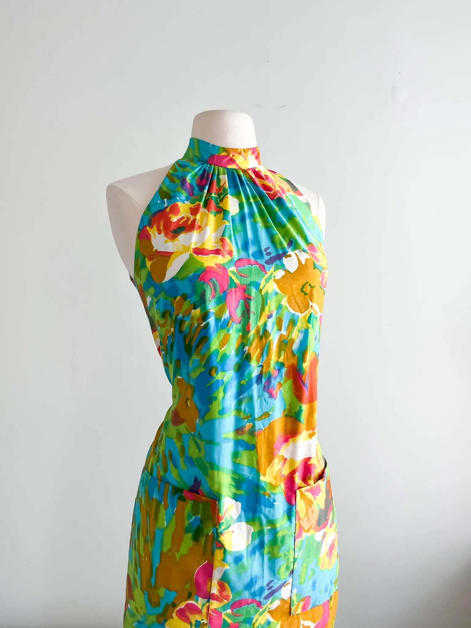 Adorable 1960's Watercolor Floral Print Halter Dress / Sz XS