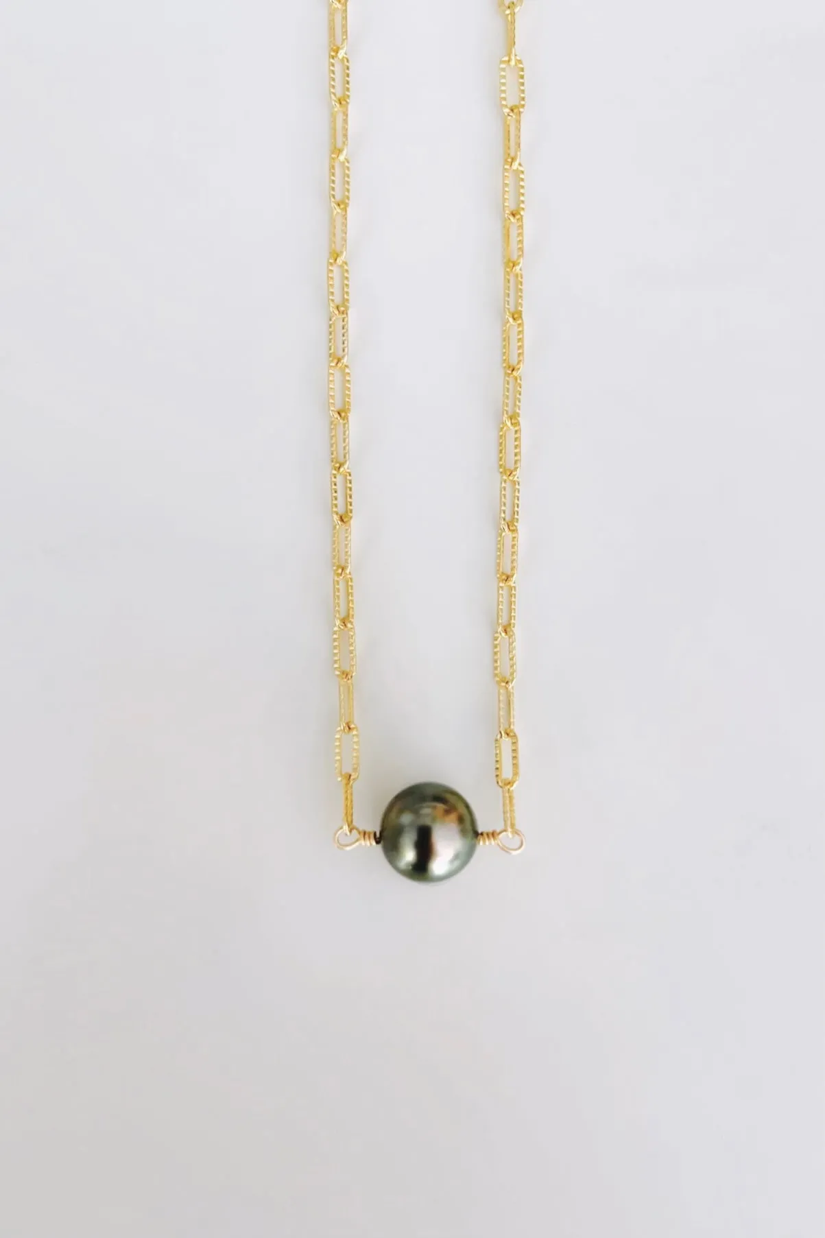 Dainty Lele Tahitian Pearl Choker