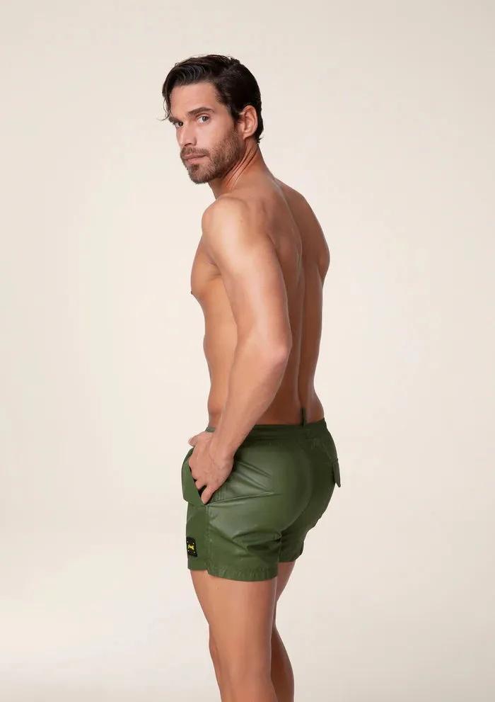 EFFEK SHORT VERDE LUCIDO CORTO