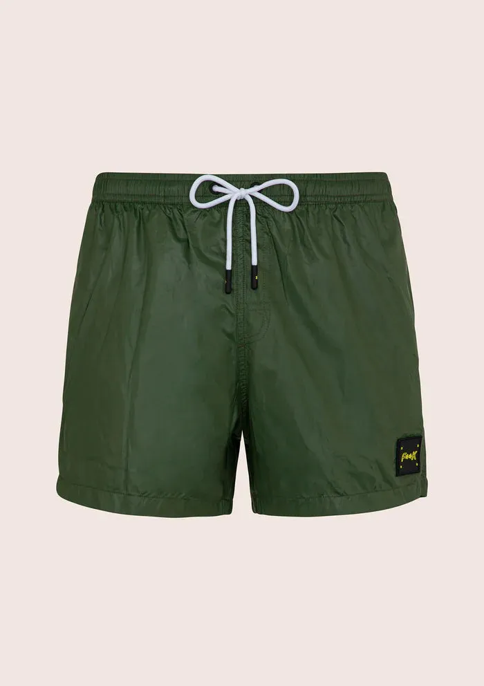 EFFEK SHORT VERDE LUCIDO CORTO