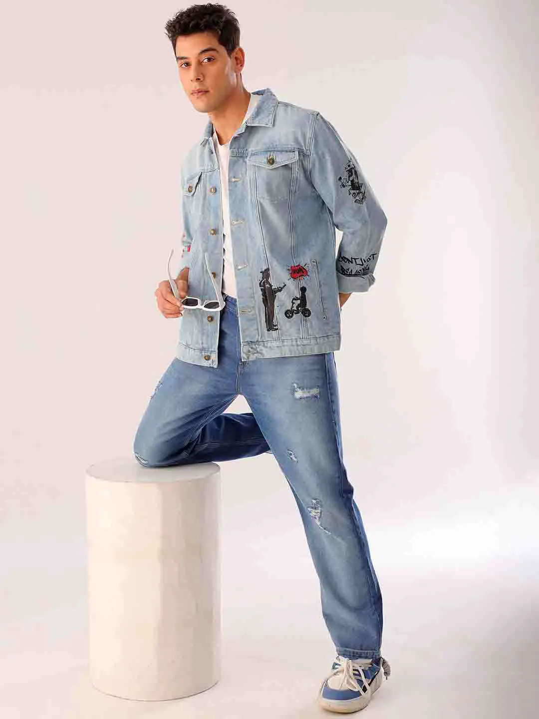 Men Blue Regular Fit Placement Printed Denim Jacket