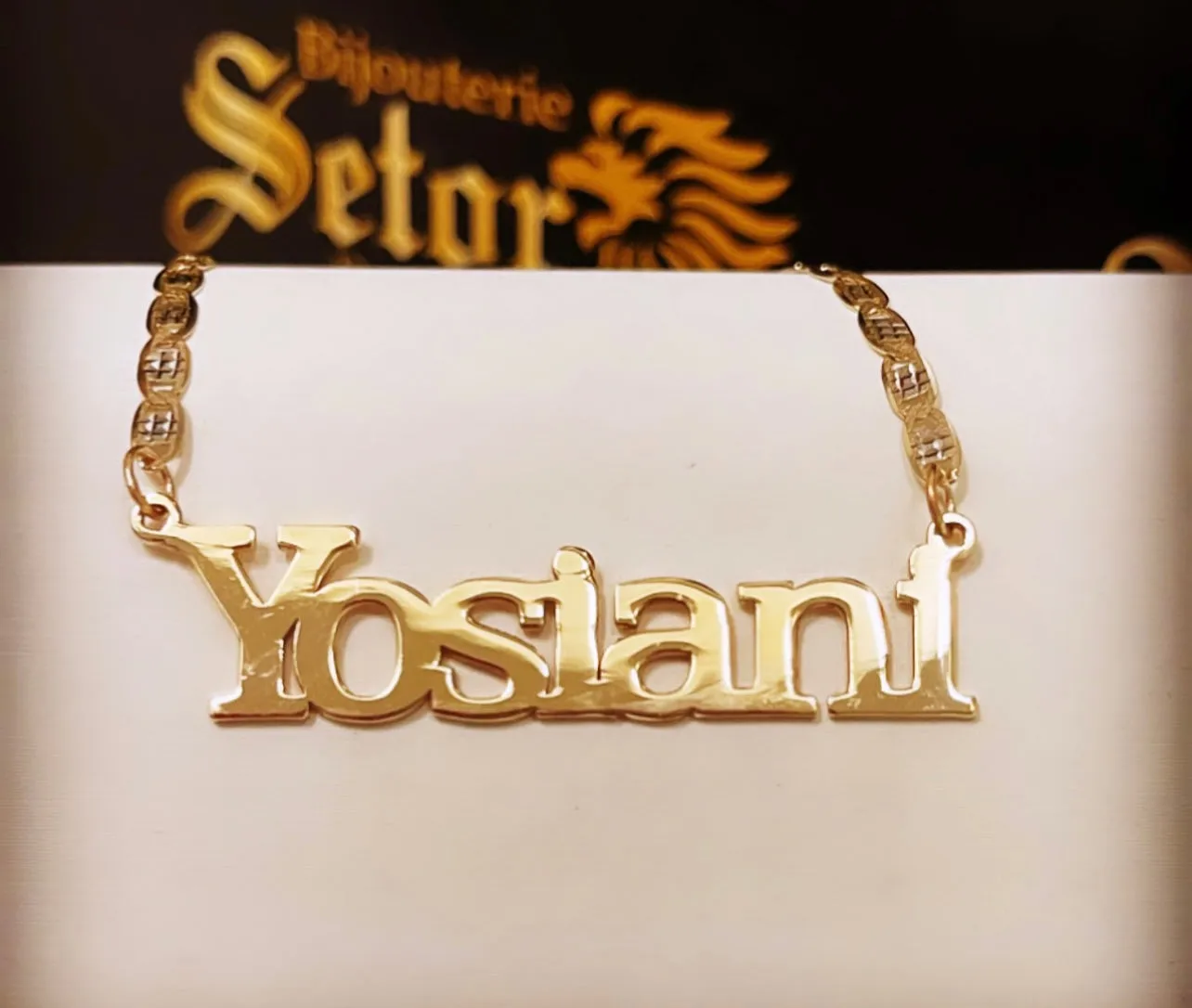 Name necklace NC079