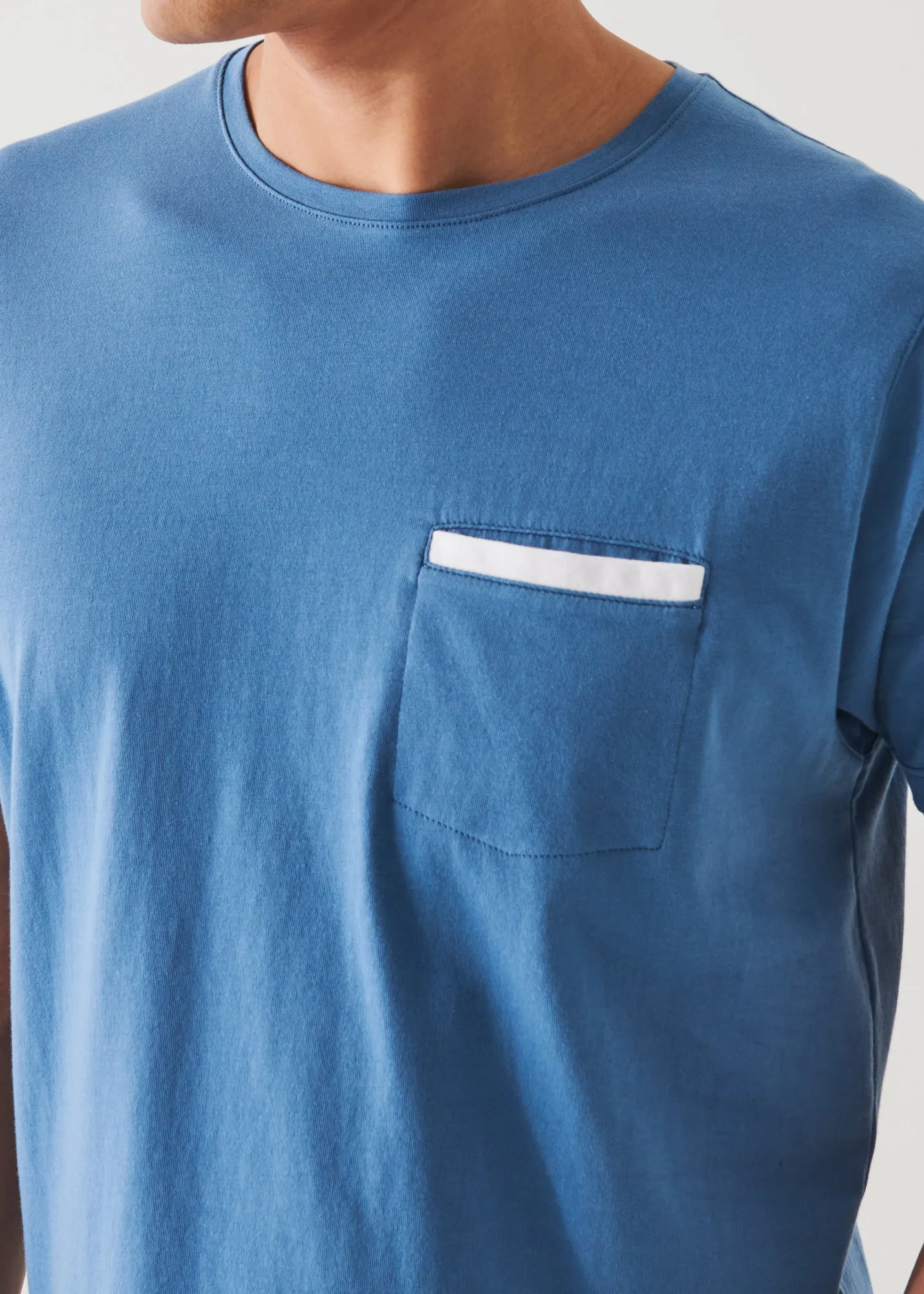 PIMA COTTON STRETCH POCKET T-SHIRT