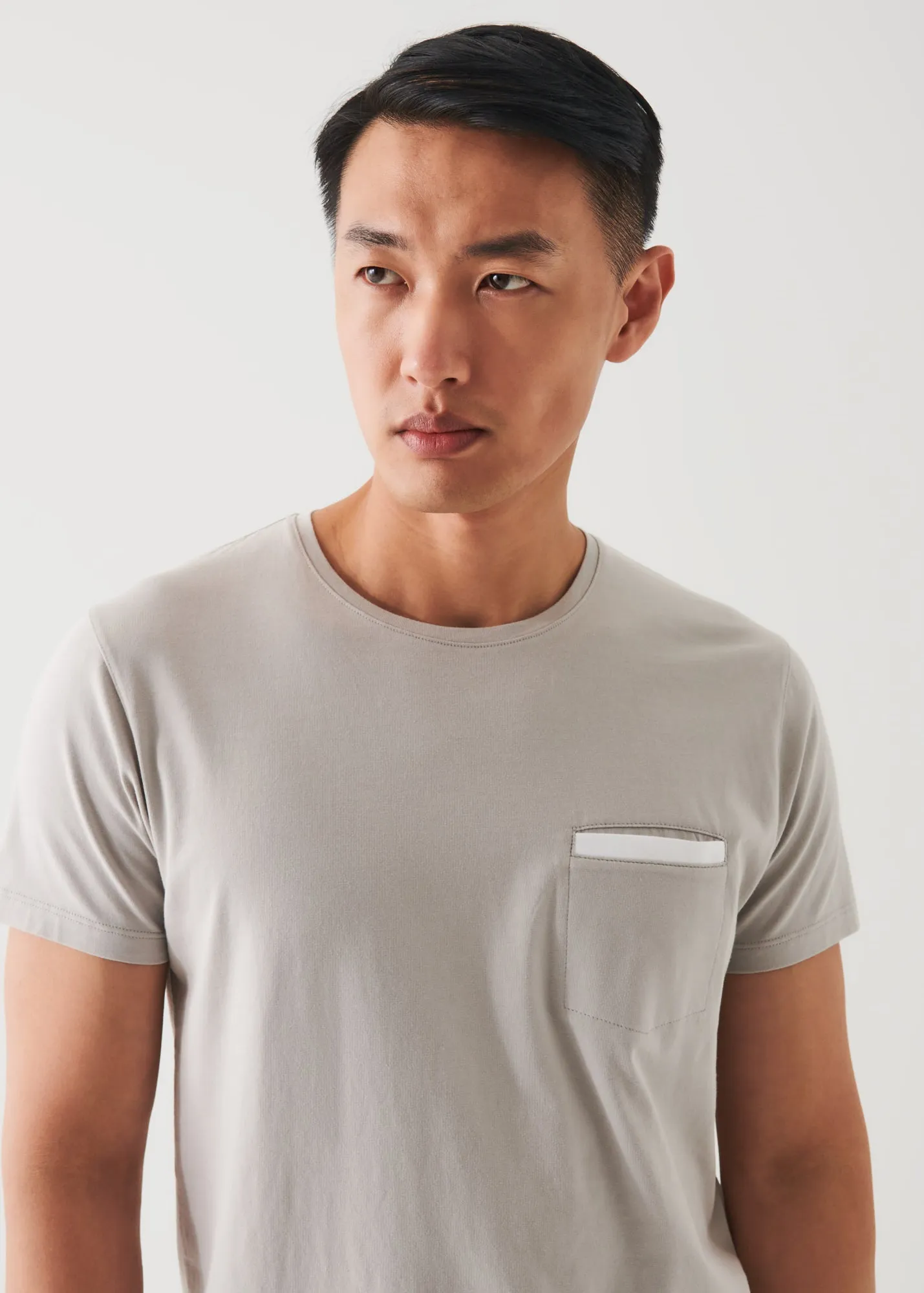 PIMA COTTON STRETCH POCKET T-SHIRT